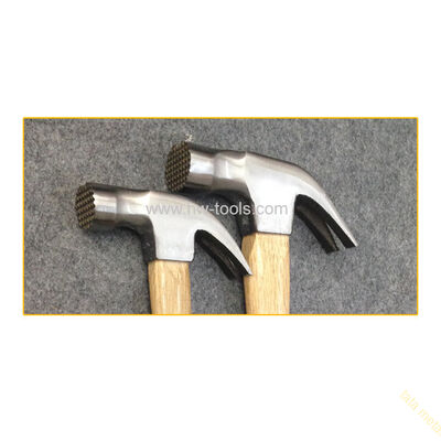 American type claw hammer with magnet
