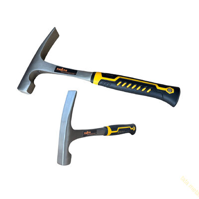 Martillo de albañil con mango de metal entero